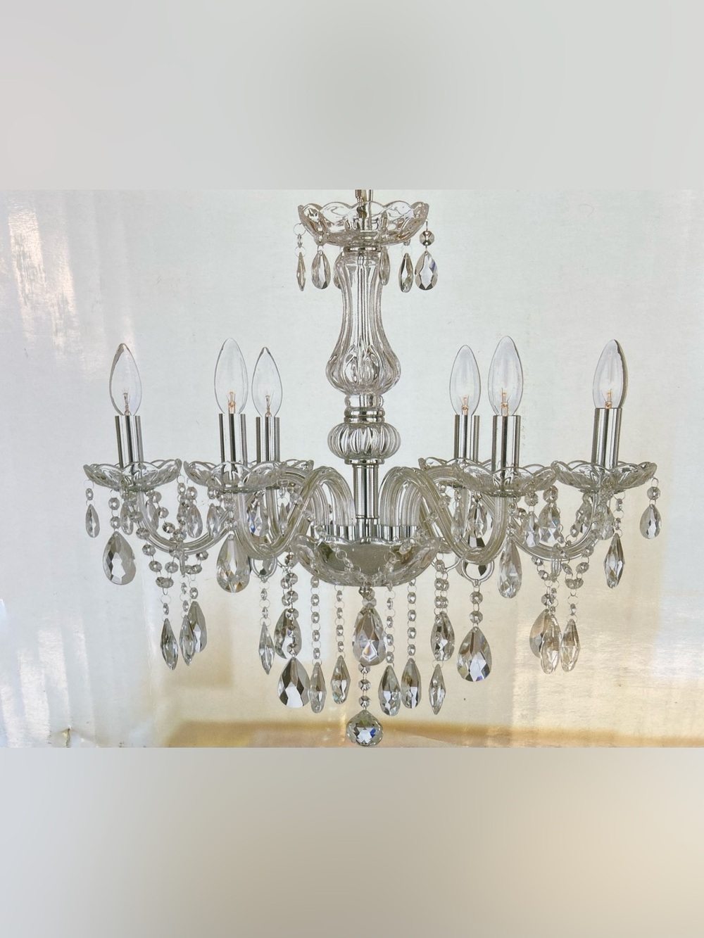 Classic 6-Light Chandelier in Chrome and Clear Crystal